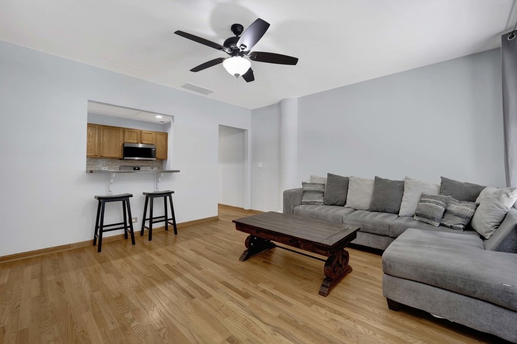 431 S Dearborn Street - Photo 5