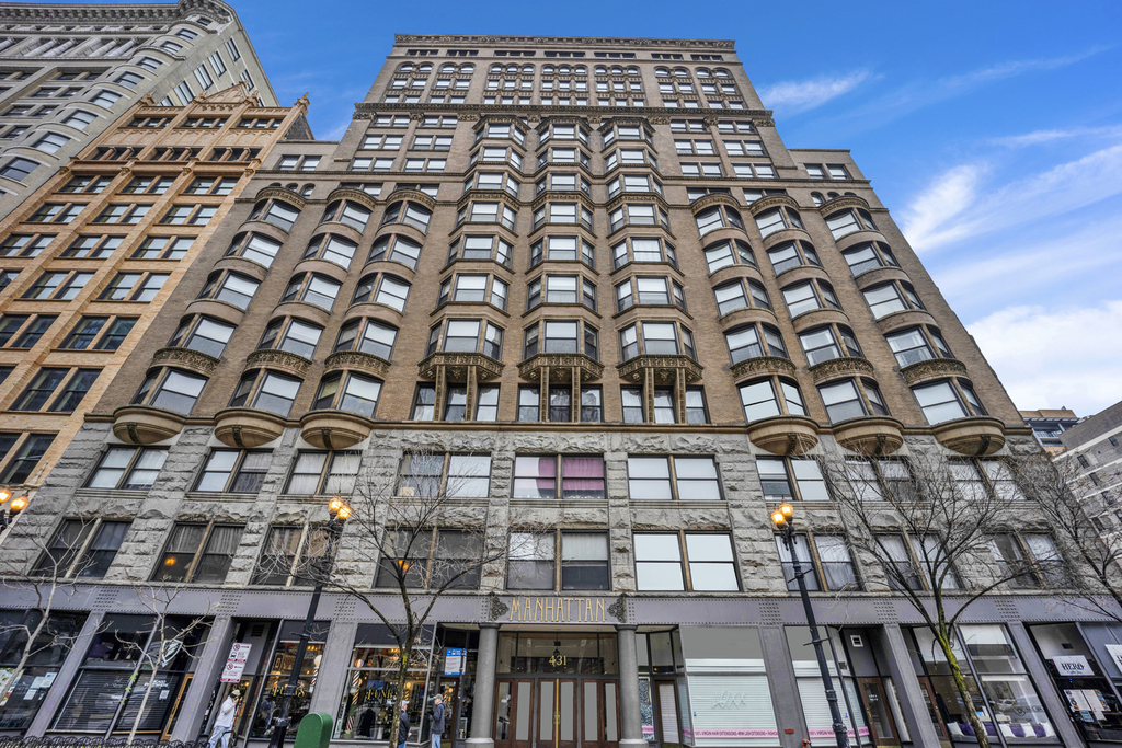 431 S Dearborn Street - Photo 0