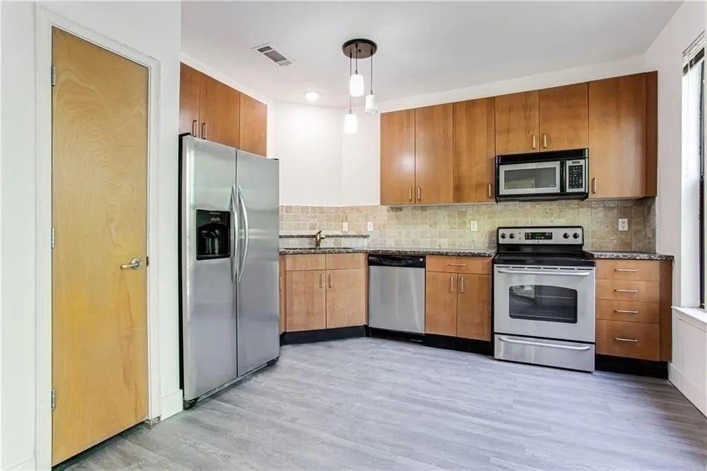 898 Oak Street Sw - Photo 10