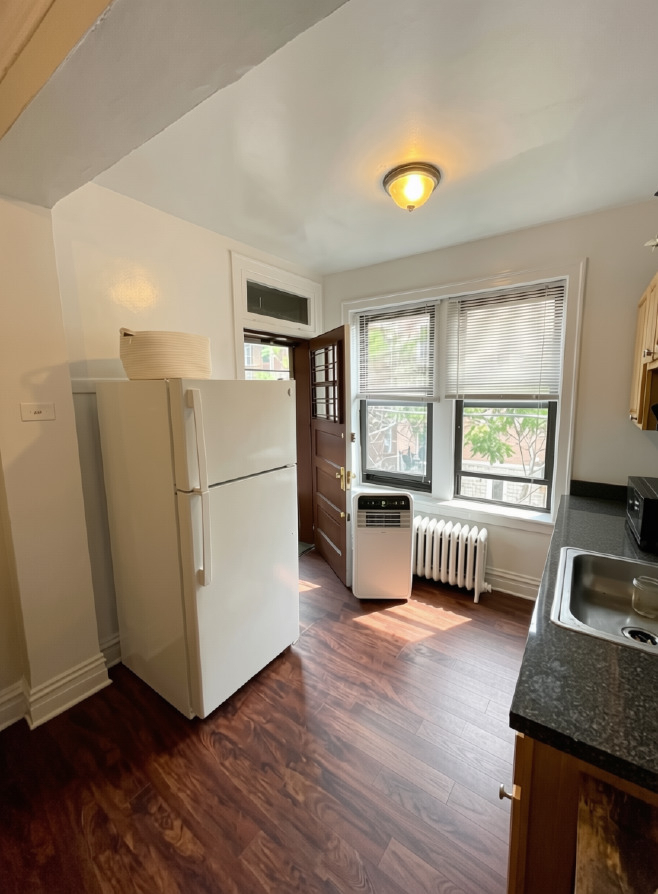 639 W Roscoe Street - Photo 6