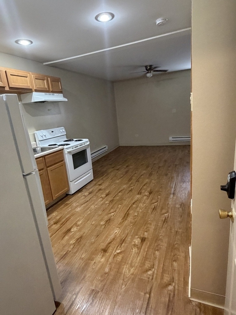 690 W Judson Street - Photo 4