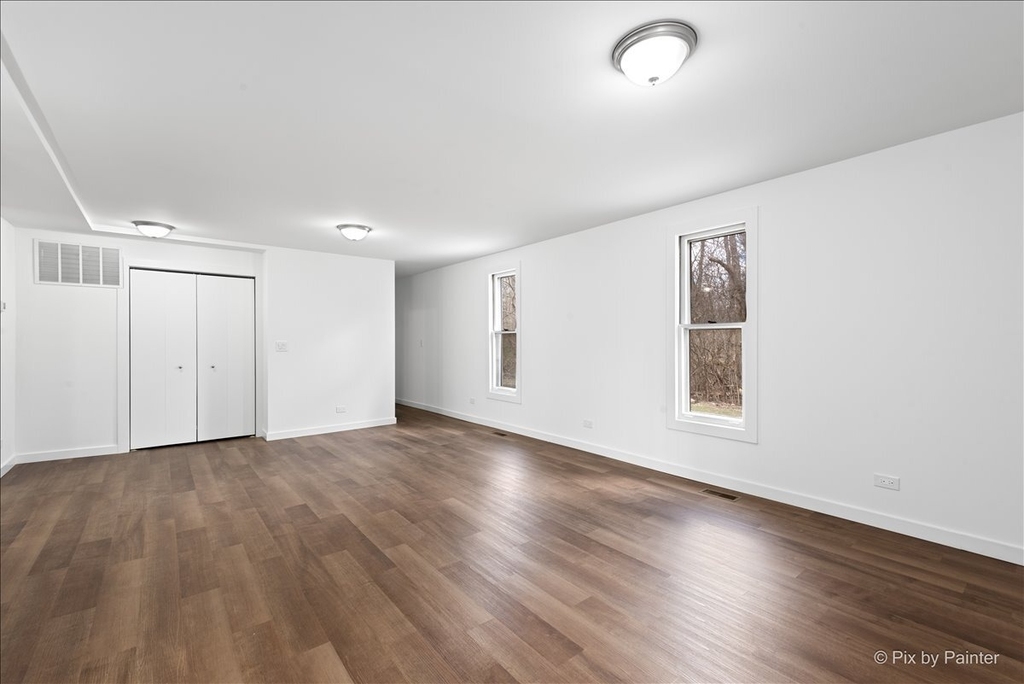 544 N Hainesville Road - Photo 4
