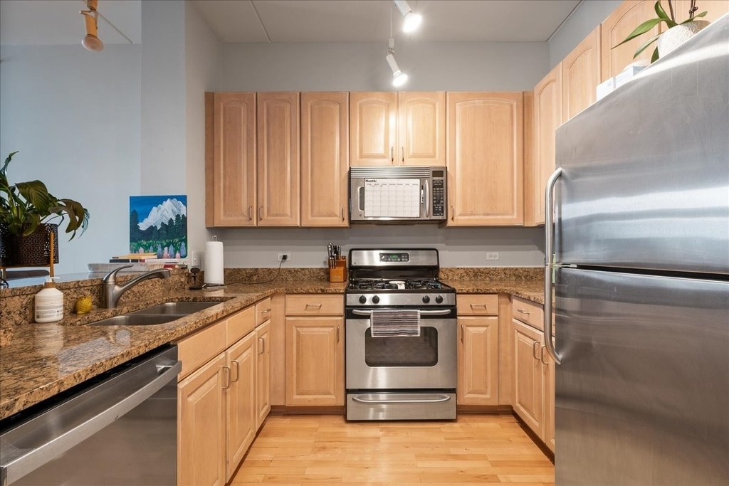 647 Metropolitan Way - Photo 6