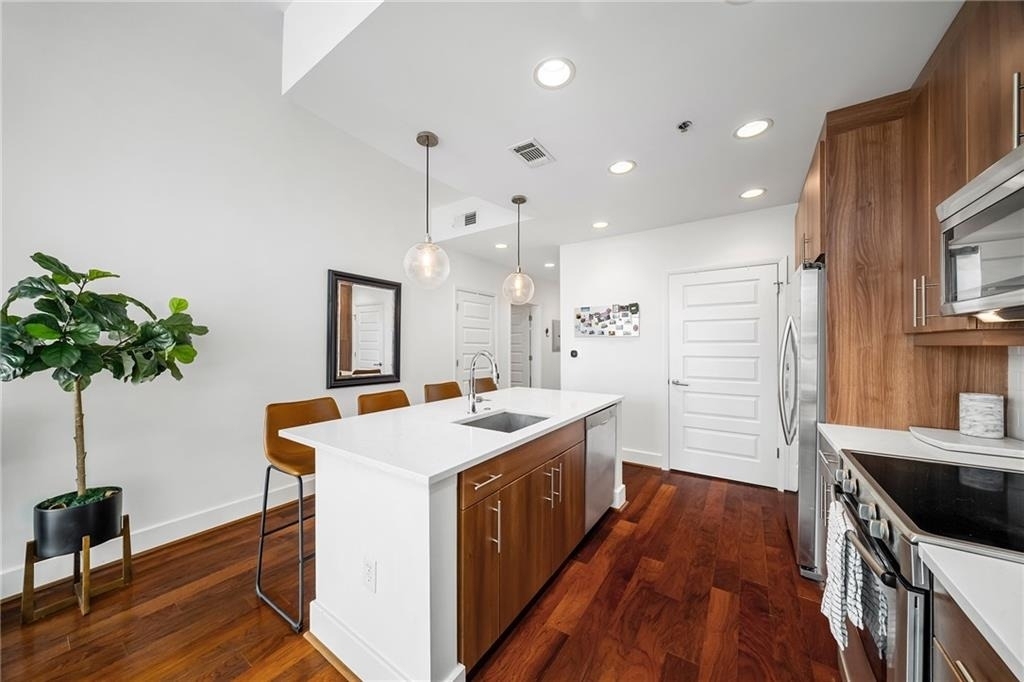 1080 Peachtree Street Ne - Photo 5