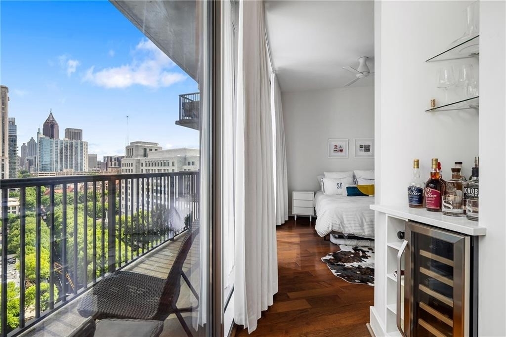 1080 Peachtree Street Ne - Photo 13