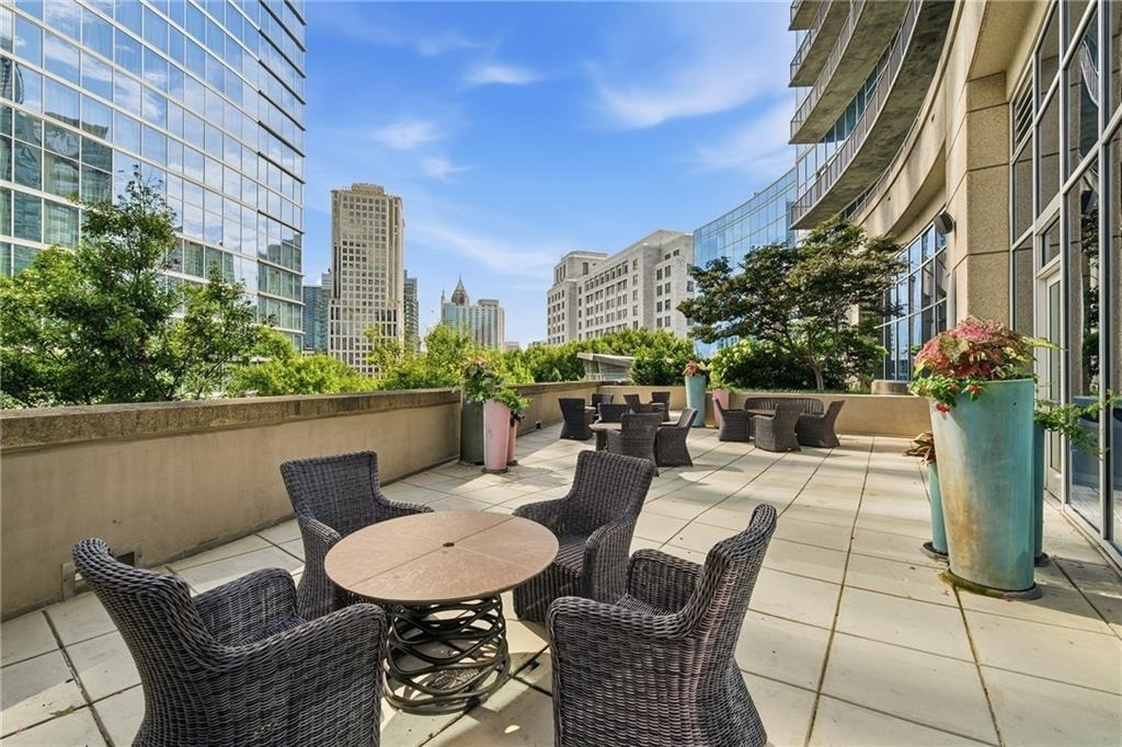 1080 Peachtree Street Ne - Photo 27