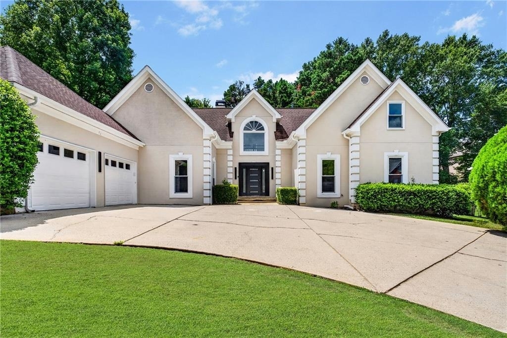 475 Trammell Drive - Photo 0