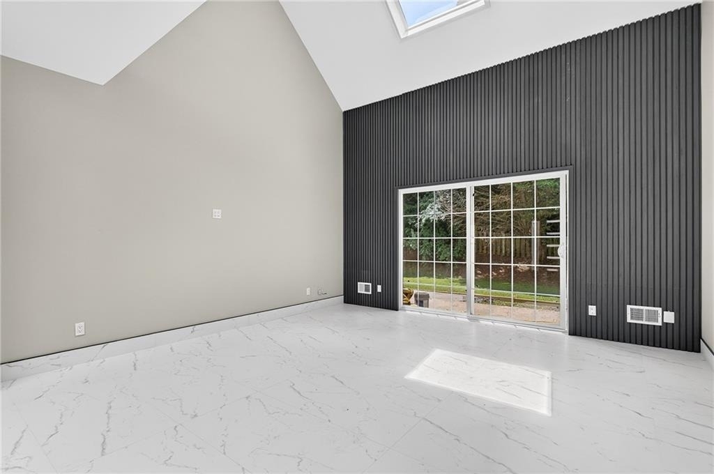 475 Trammell Drive - Photo 4