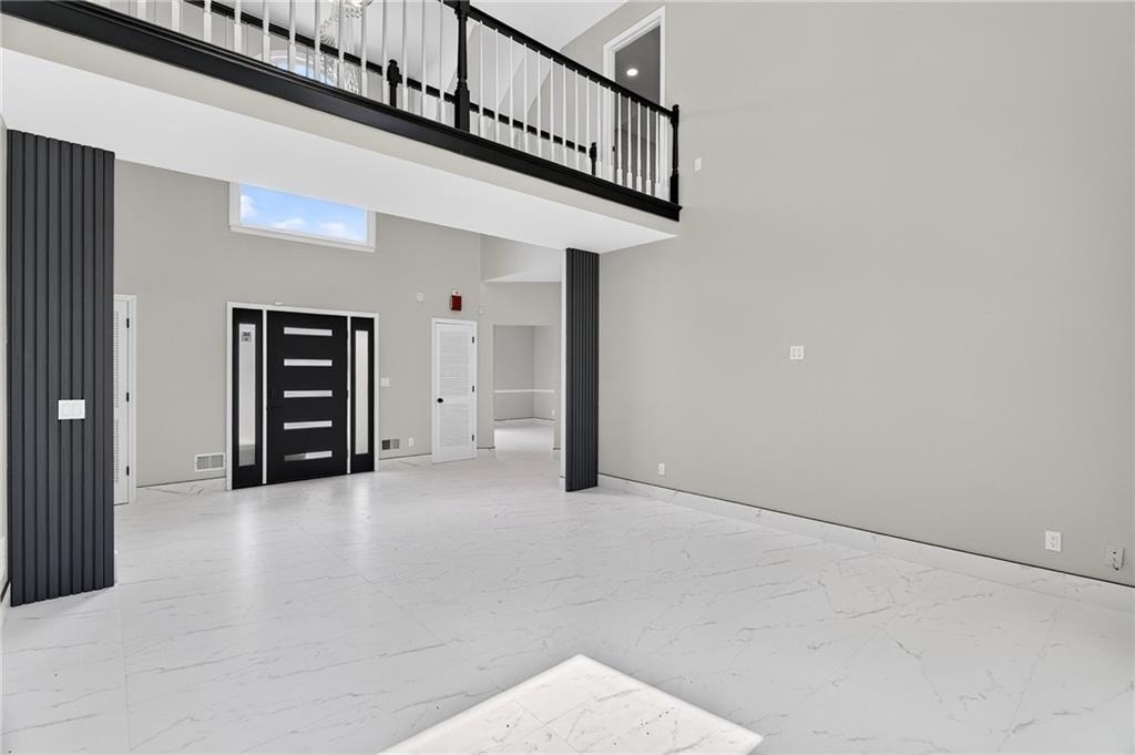 475 Trammell Drive - Photo 2