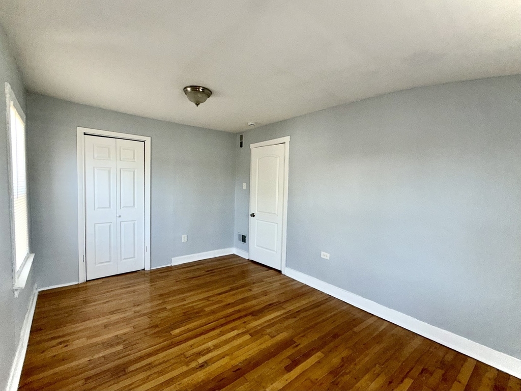 2531 N Tripp Avenue - Photo 6