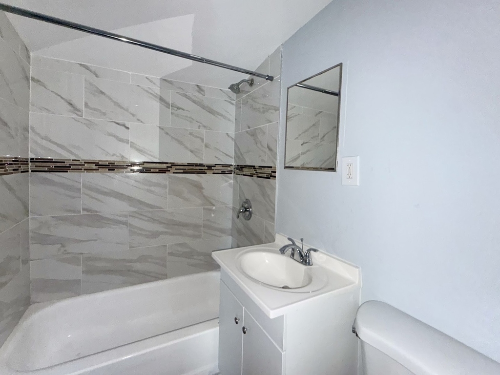 2531 N Tripp Avenue - Photo 8