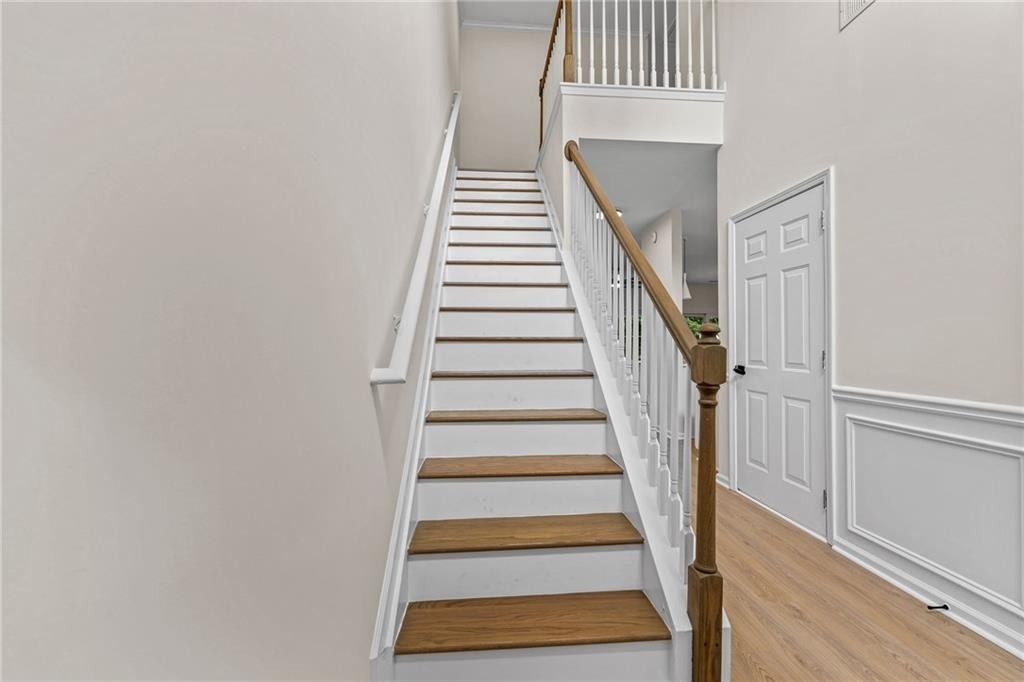 386 Creek Manor Way - Photo 18