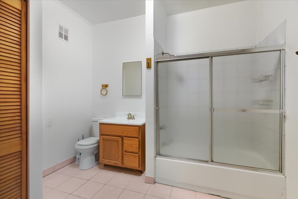 3133 W Augusta Boulevard - Photo 4