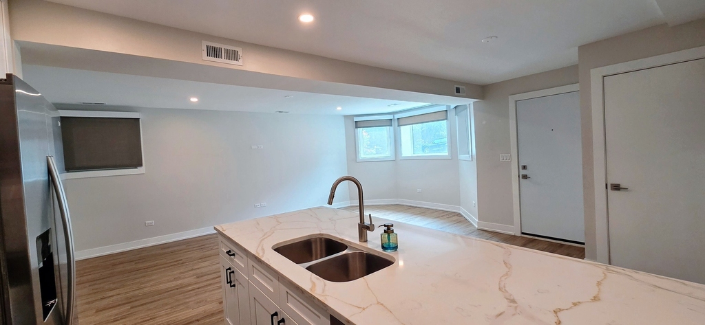 2230 W Wilson Avenue - Photo 1