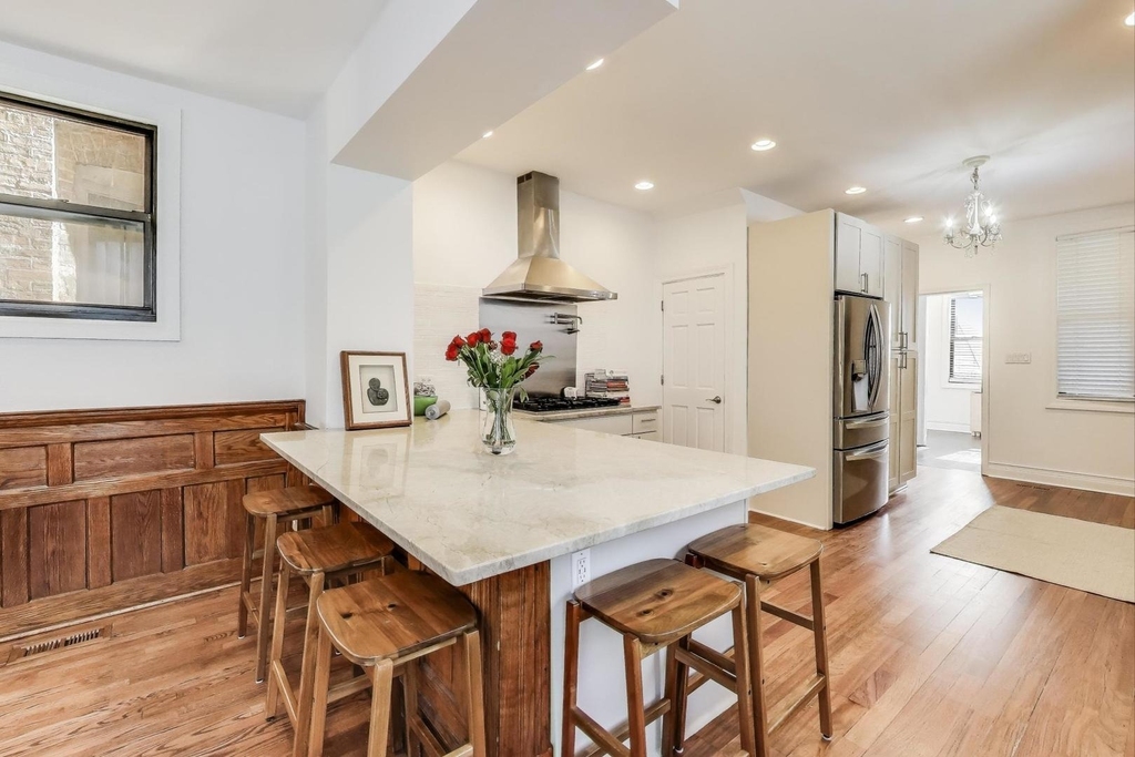 4553 S Ellis Avenue - Photo 11