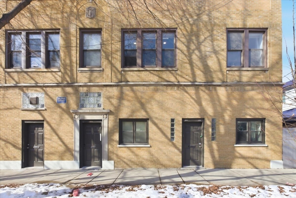 4006 N Bell Avenue - Photo 0