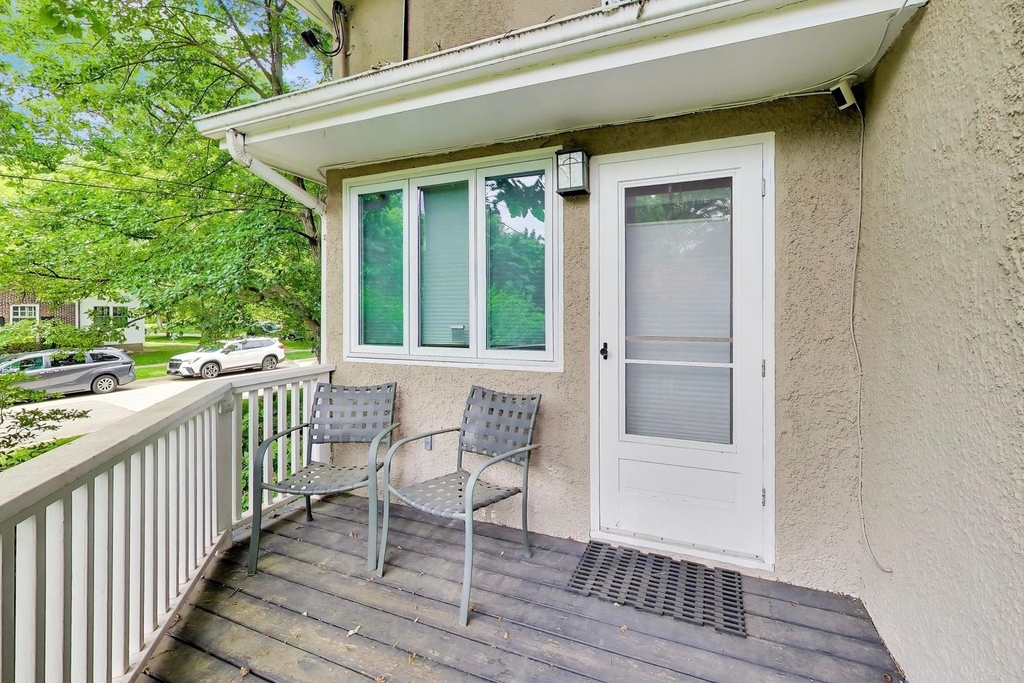 2624 Thayer Street - Photo 39