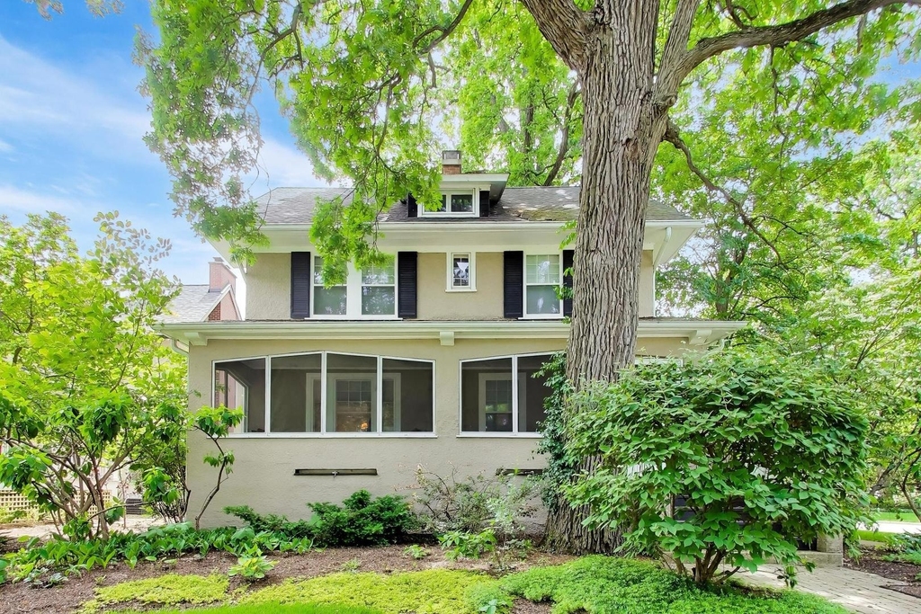 2624 Thayer Street - Photo 0
