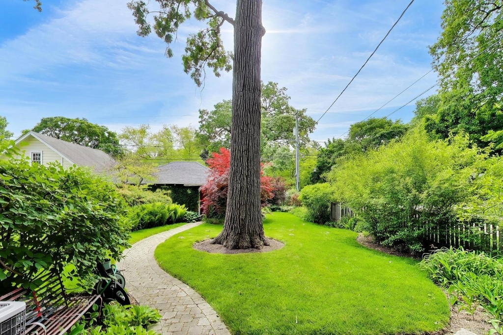 2624 Thayer Street - Photo 34