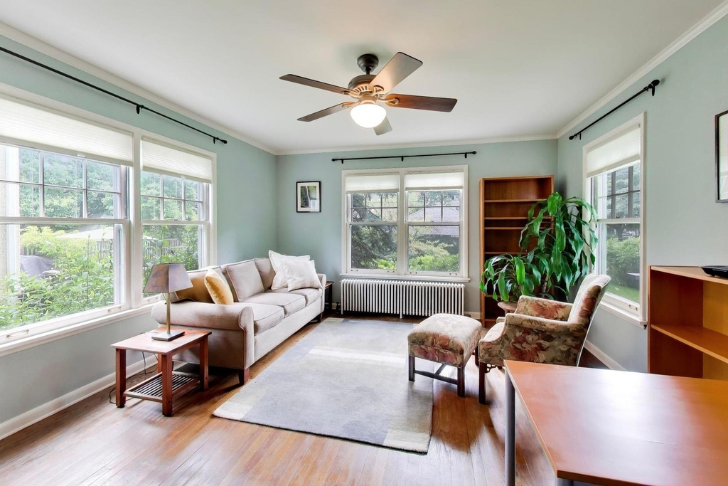 2624 Thayer Street - Photo 14