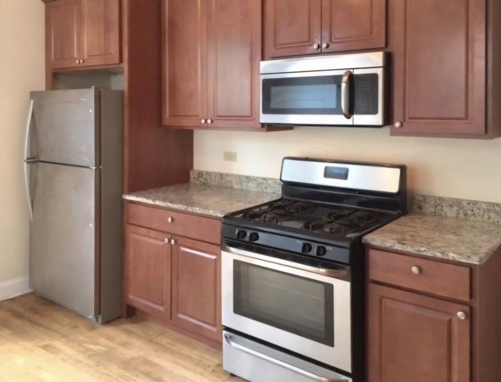 3523 W Fullerton Avenue - Photo 5