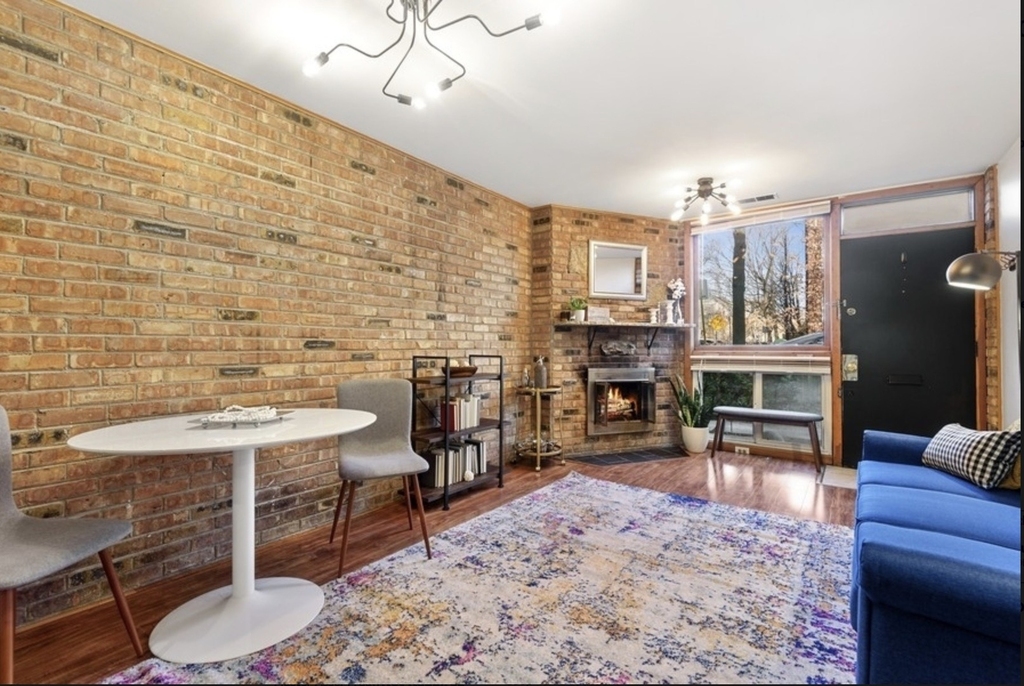639 W Wellington Avenue - Photo 6