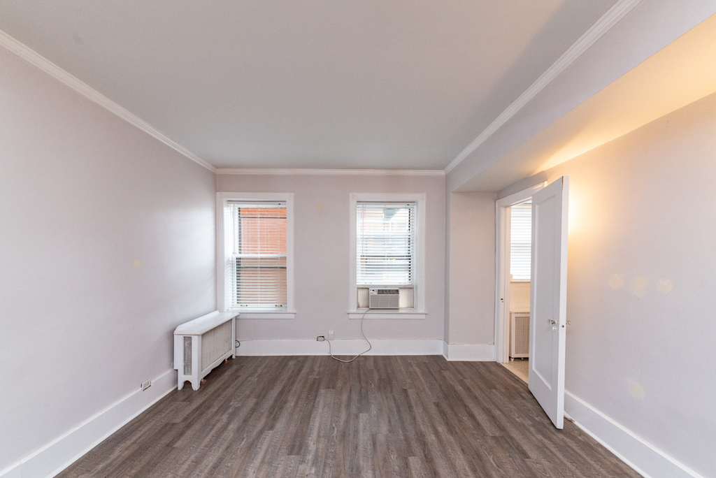 400 W Deming Place - Photo 3