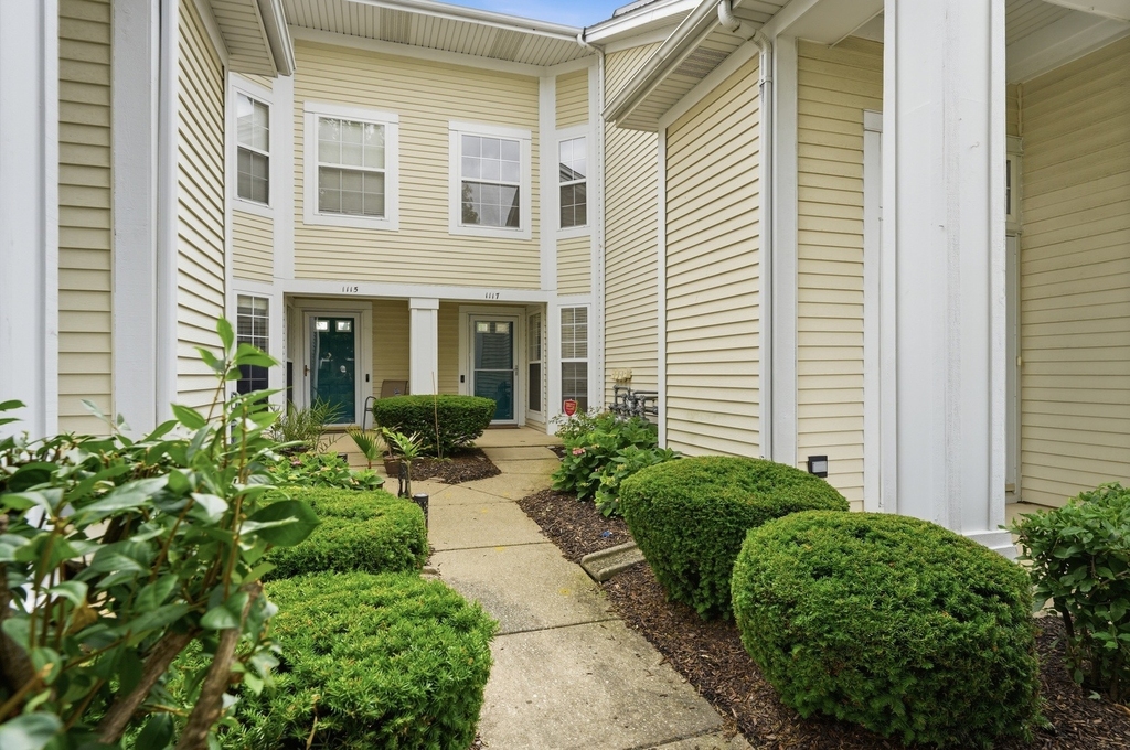 1117 Hawthorne Lane - Photo 1