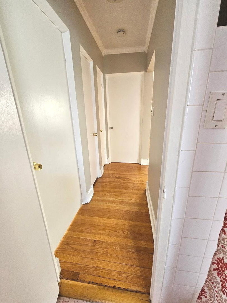 7526 N Ridge Boulevard - Photo 9