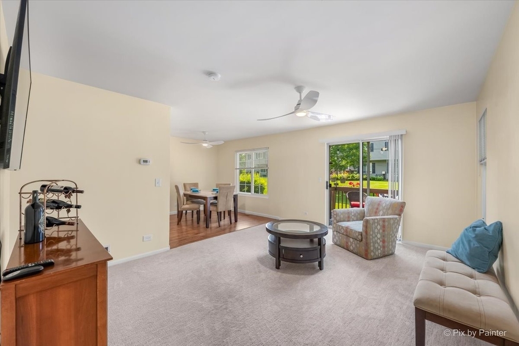453 Village Creek Drive - Photo 4