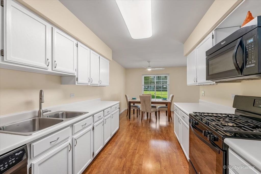453 Village Creek Drive - Photo 11