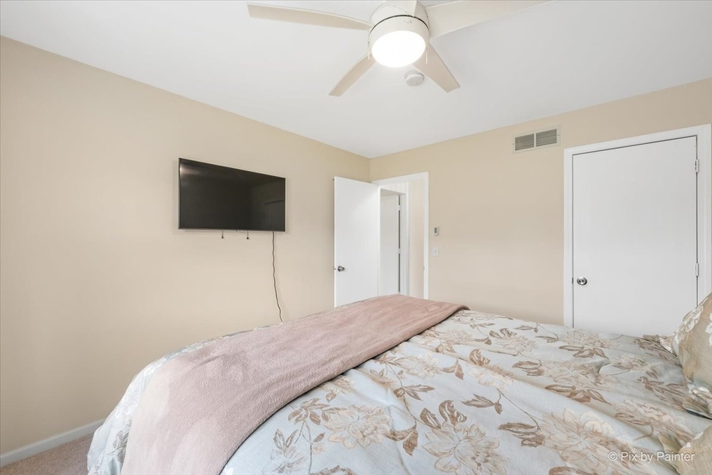 453 Village Creek Drive - Photo 15