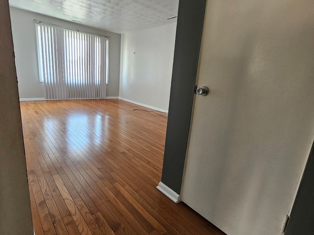 115 157th Street - Photo 2