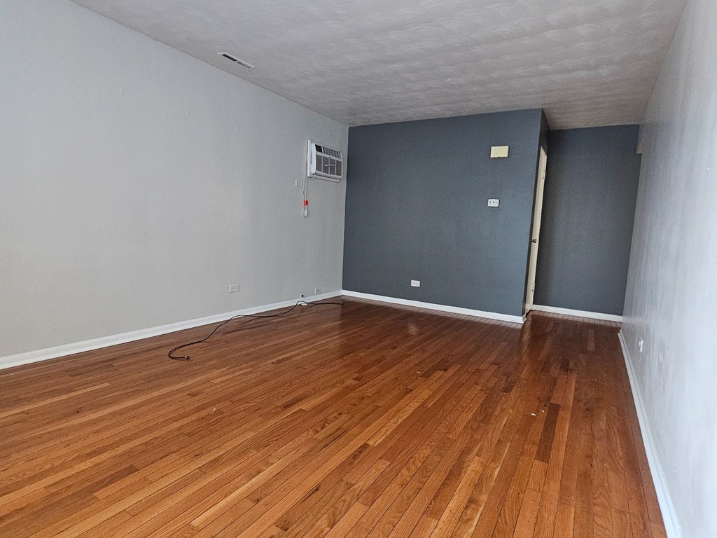 115 157th Street - Photo 3