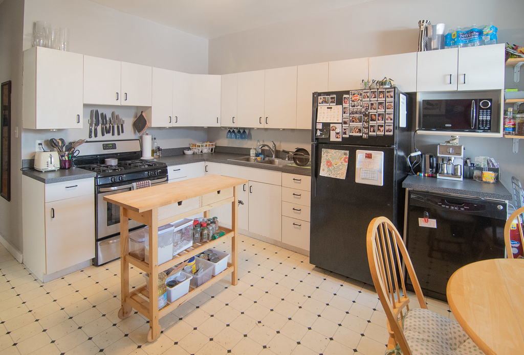 3744 N Clifton Avenue - Photo 2