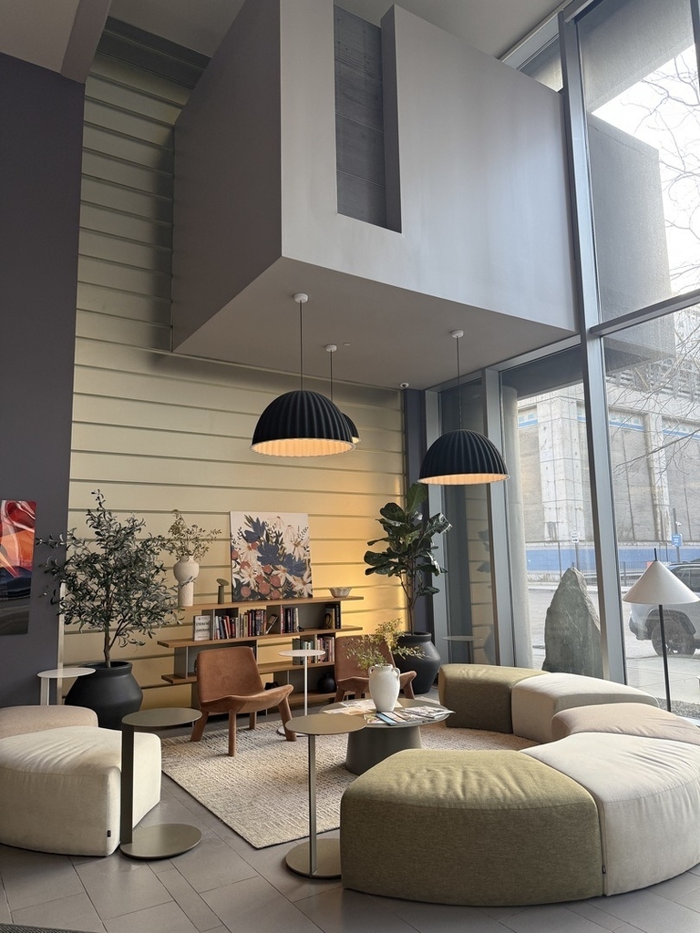 235 W Van Buren Street - Photo 1