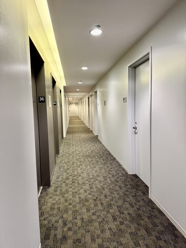235 W Van Buren Street - Photo 3