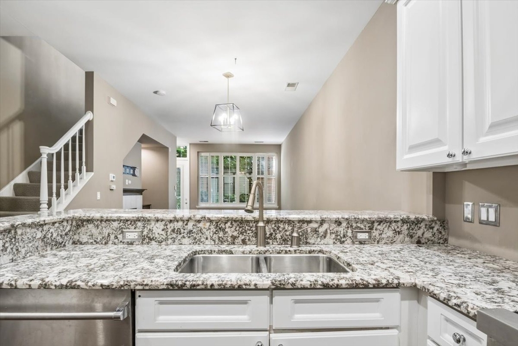 960 N Crosby Street - Photo 8