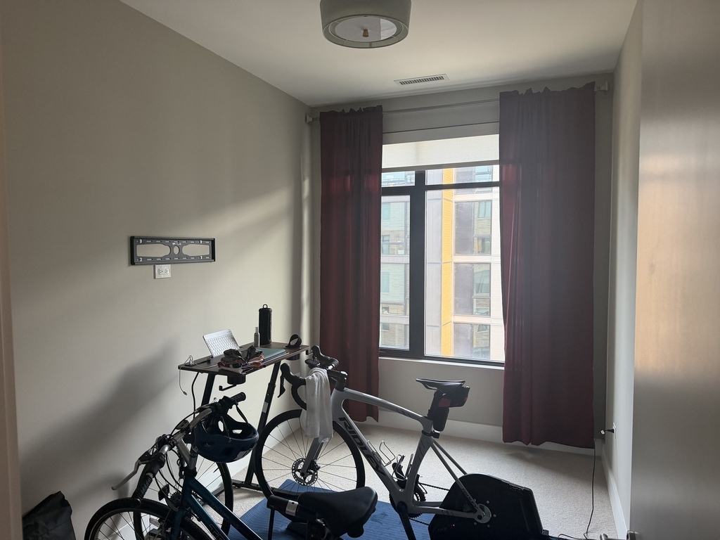1701 W Webster Avenue - Photo 10
