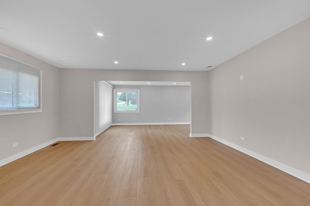 1055 N Bluebonnet Lane - Photo 16