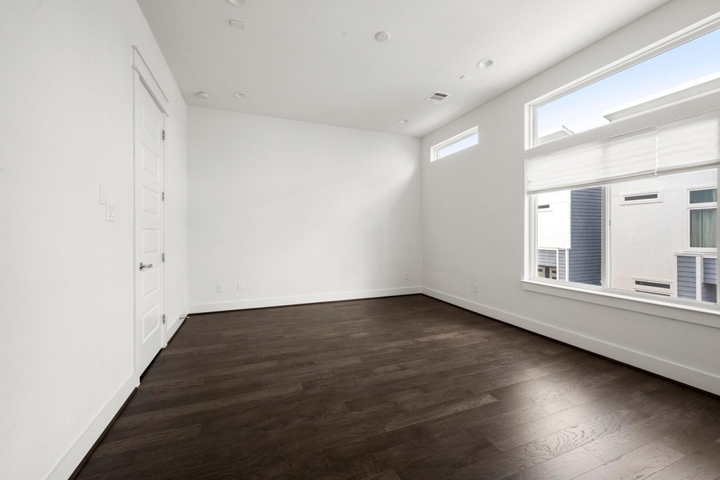 4706 Independence Heights - Photo 22