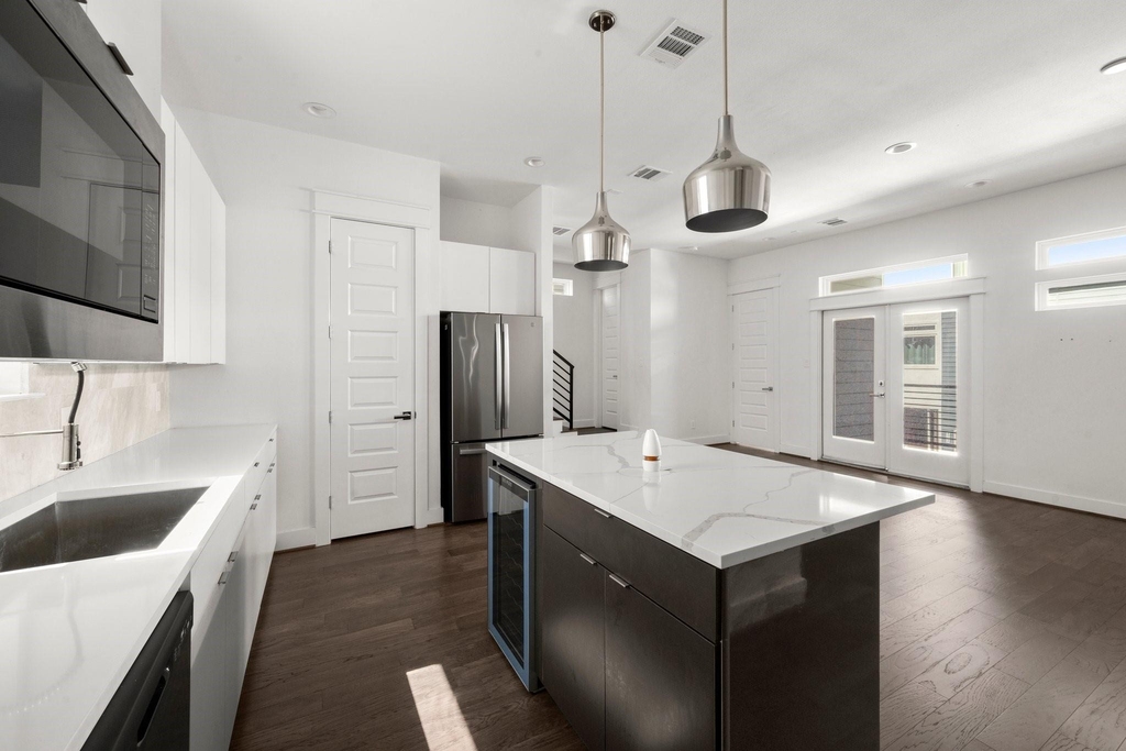 4706 Independence Heights - Photo 15
