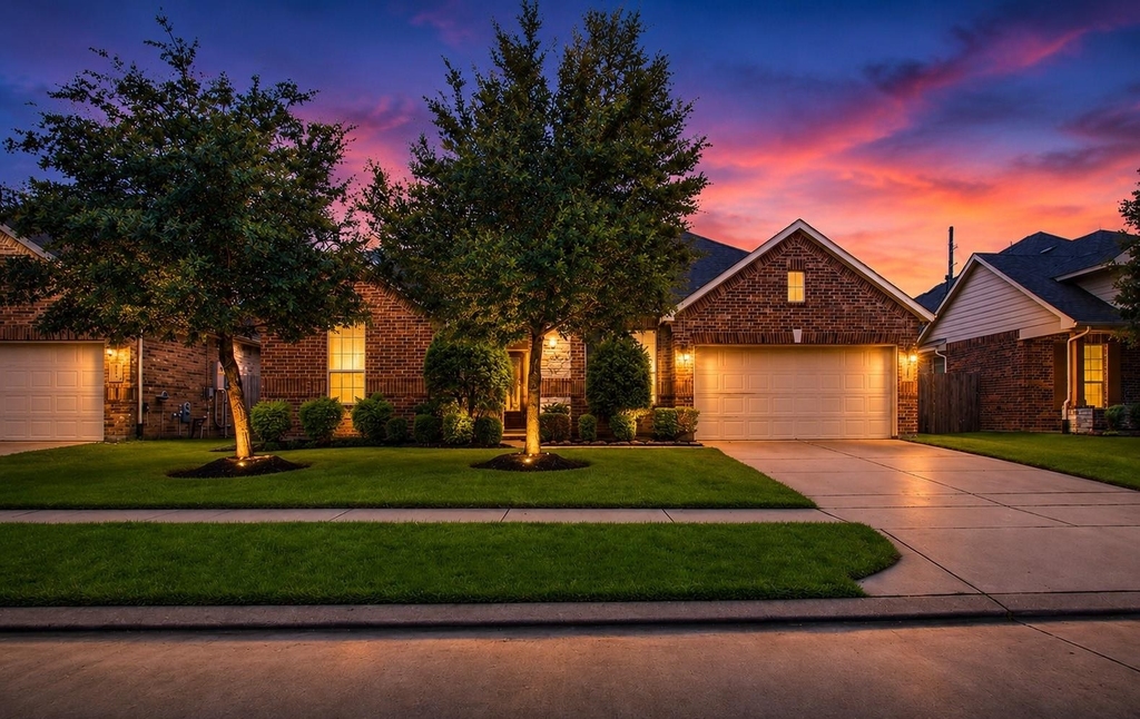 22943 Banff Brook Way - Photo 0
