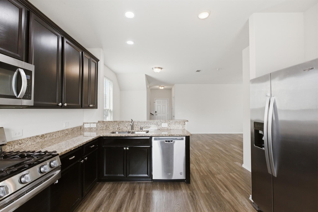 5718 Savanna Pasture Road - Photo 11