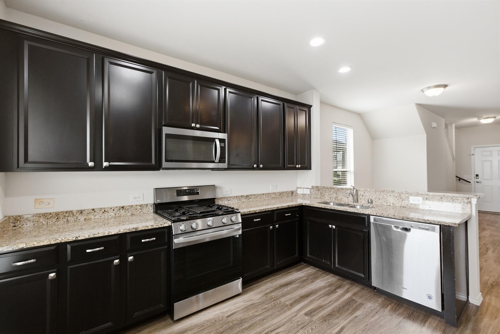 5718 Savanna Pasture Road - Photo 8