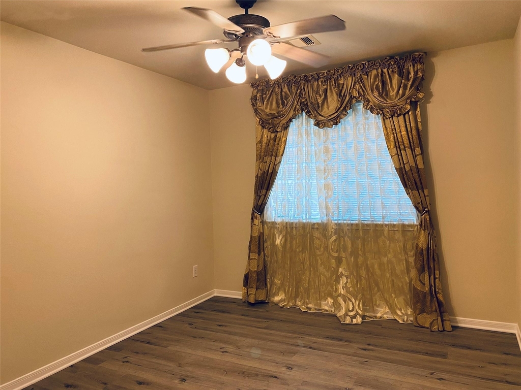 24710 Cobble Canyon Lane - Photo 16