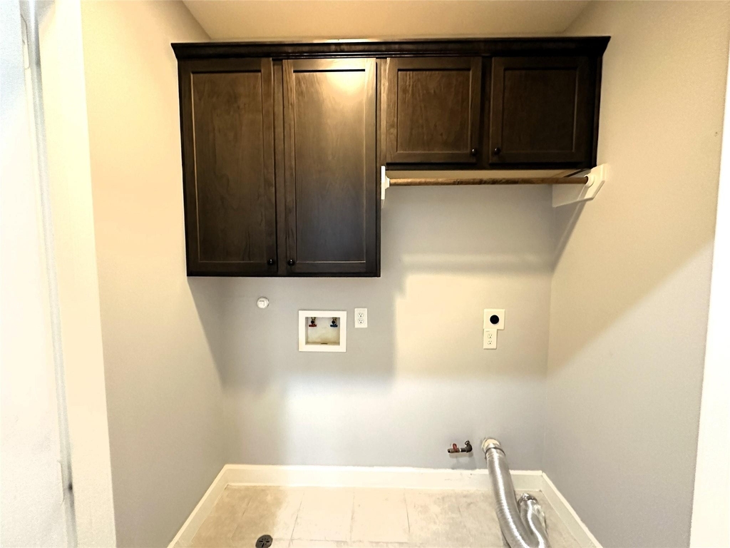 321 W 26th Street - Photo 20