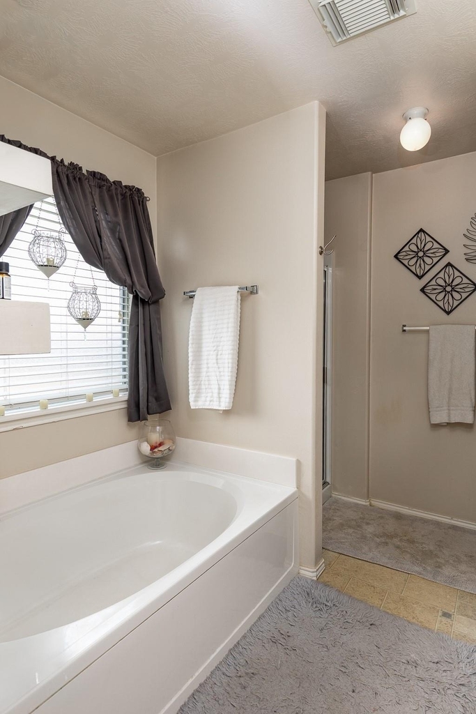 24027 Kingbriar Drive - Photo 13