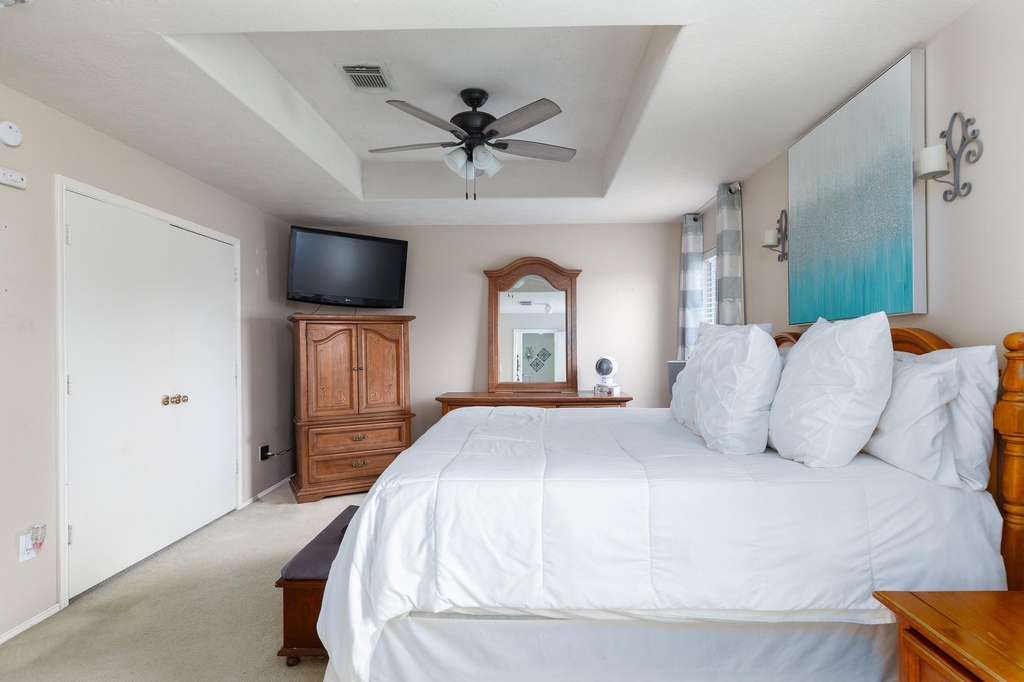24027 Kingbriar Drive - Photo 12