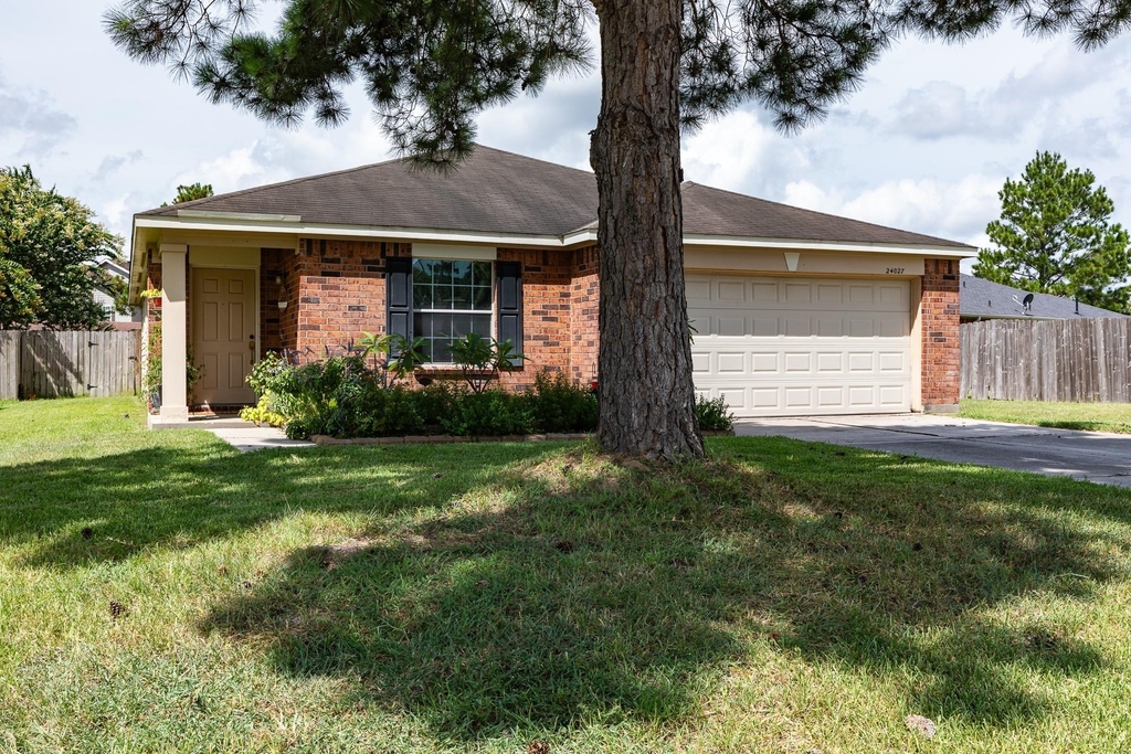 24027 Kingbriar Drive - Photo 0